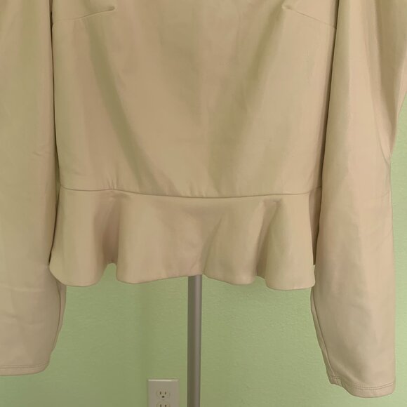 Express Faux Leather Top Size M Ivory Cream Mock Neck Puff Sleeve Peplum zip - Picture 4 of 15